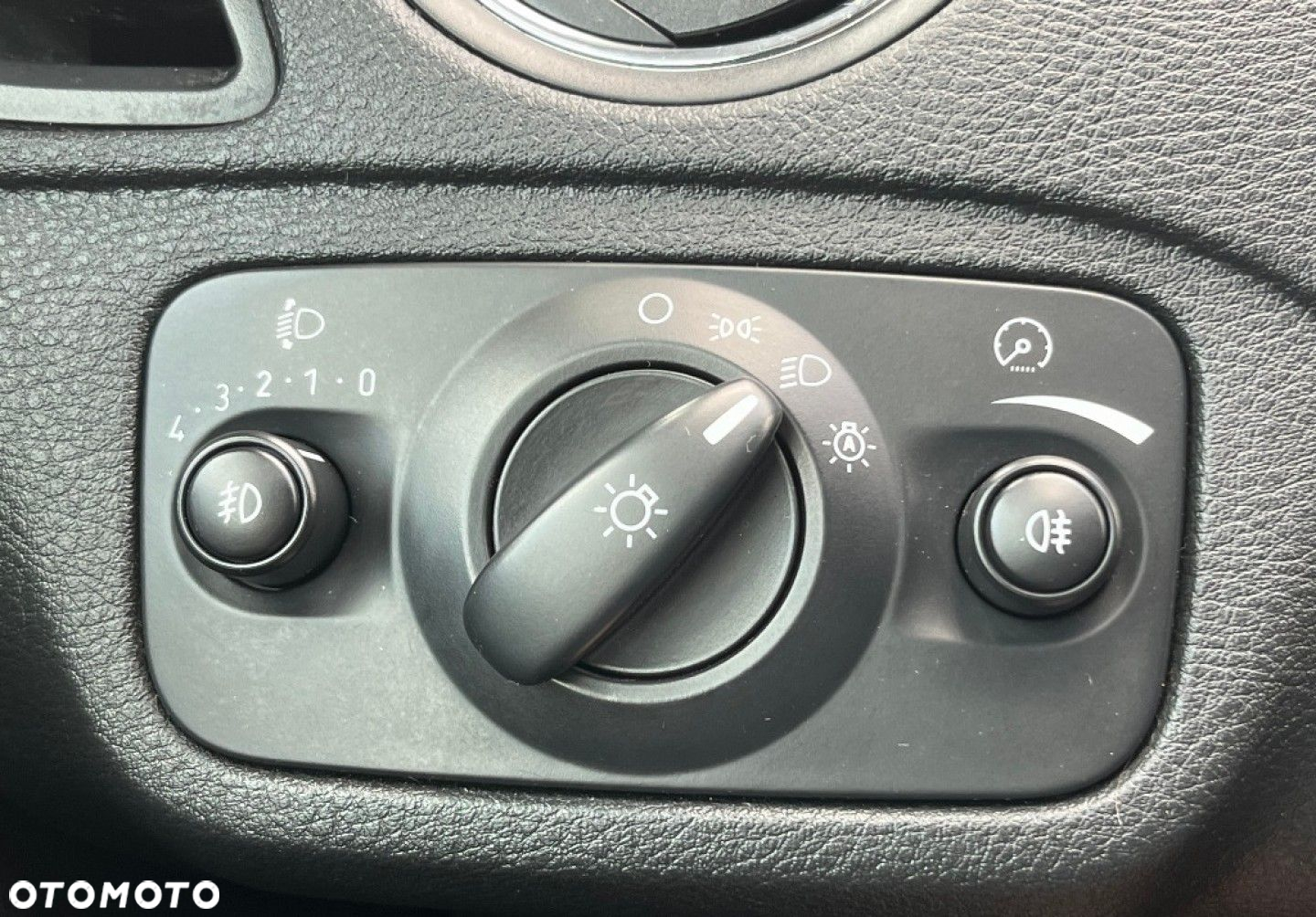 Ford S-Max - 22