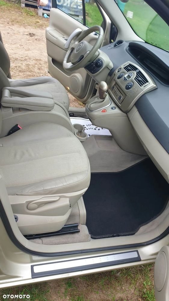 Renault Scenic - 6