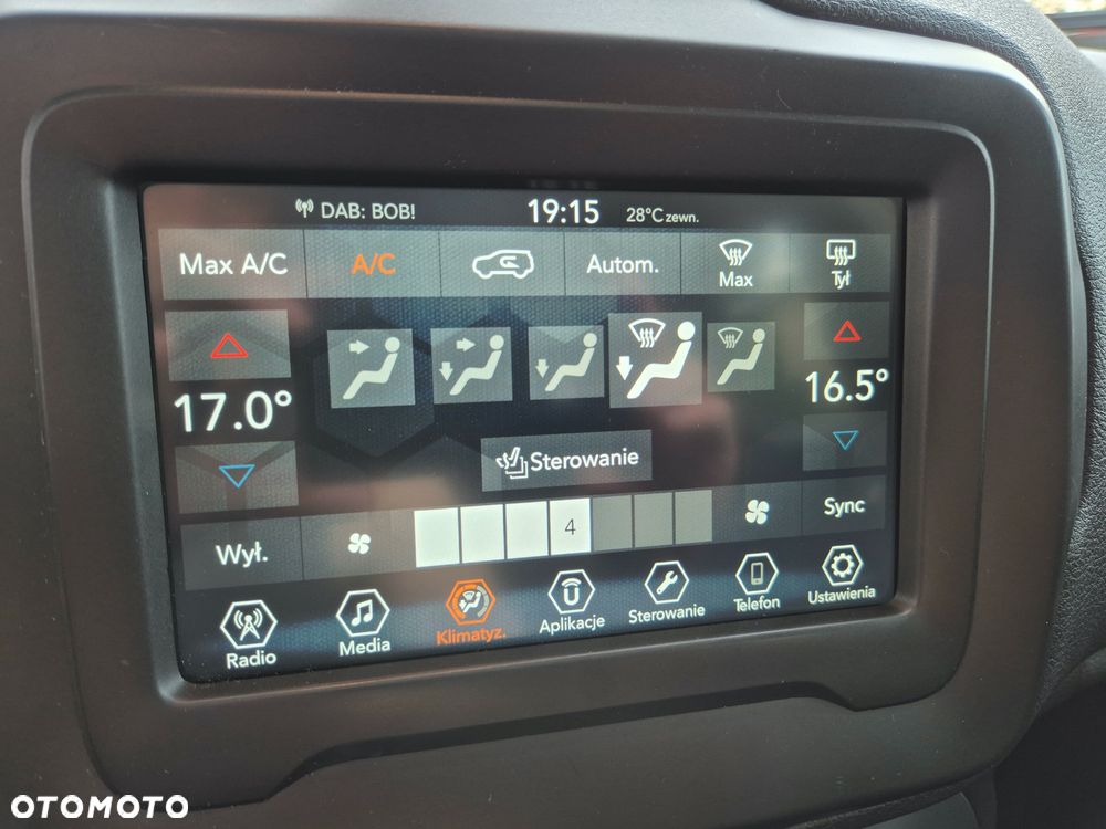 Jeep Renegade 1.4 MultiAir Limited - 24