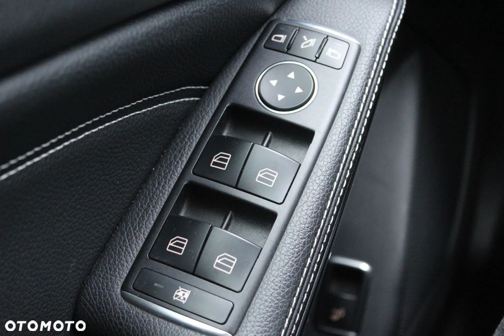 Mercedes-Benz GLA 200 7G-DCT Edition 1 - 24
