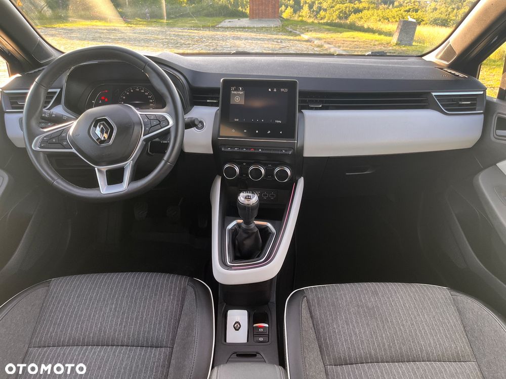 Renault Clio 1.0 TCe Techno - 11