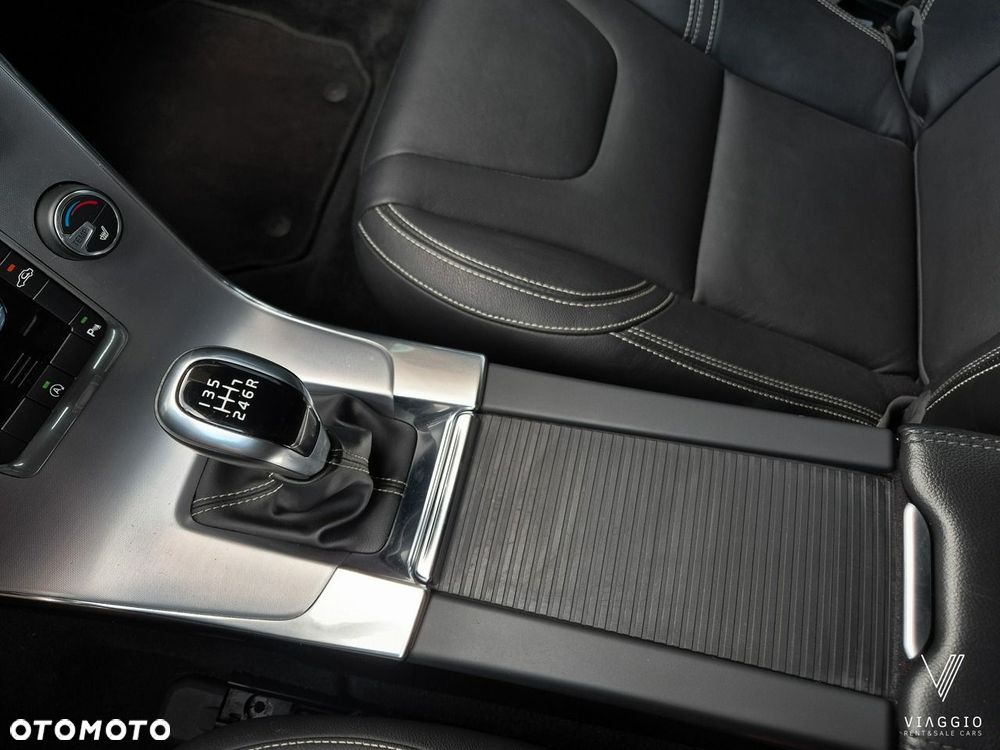 Volvo V60 D3 Momentum - 7