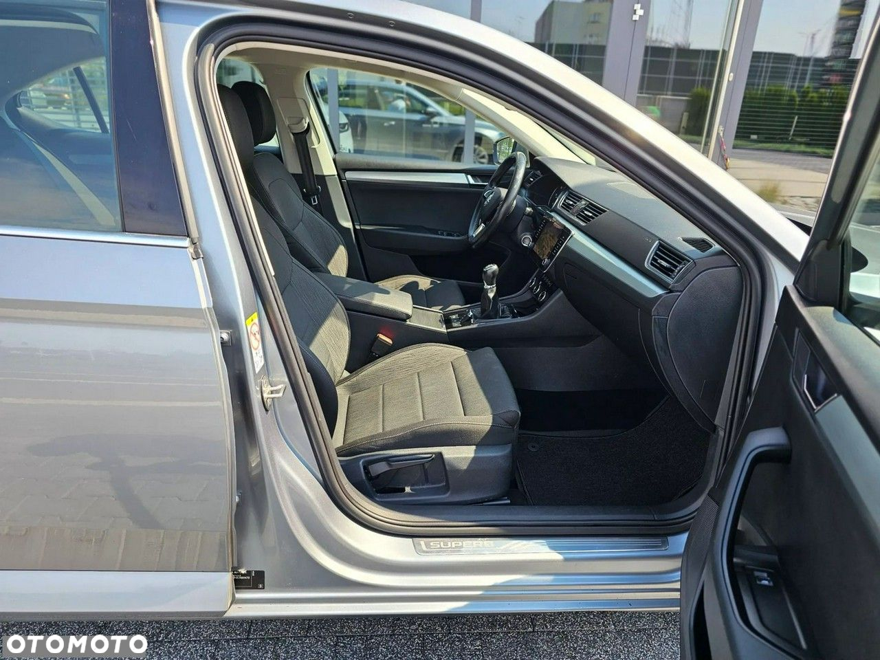 Skoda Superb 2.0 TDI SCR Style - 34