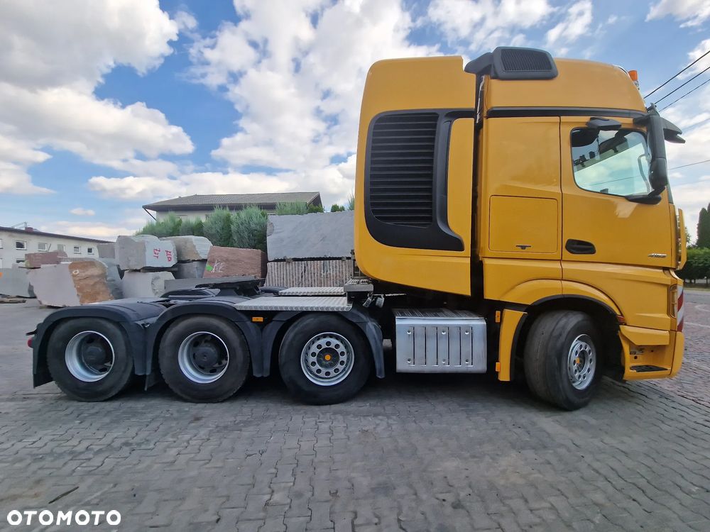 Mercedes-Benz Actros - 5