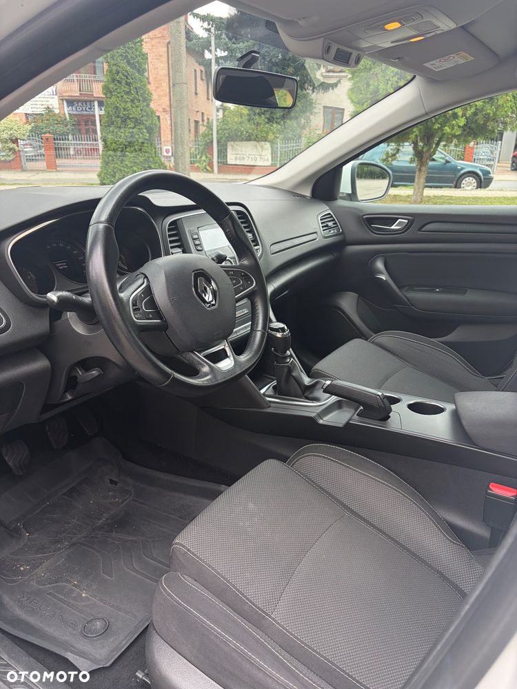 Renault Megane - 18
