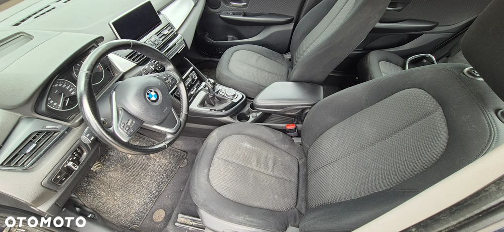 BMW Seria 2 220i Advantage - 14