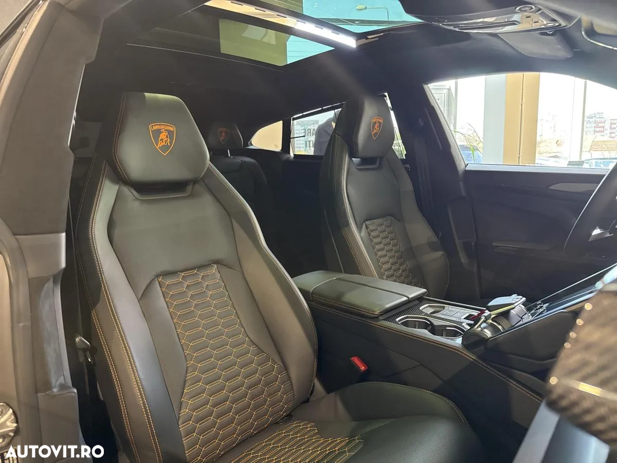 Lamborghini URUS - 18