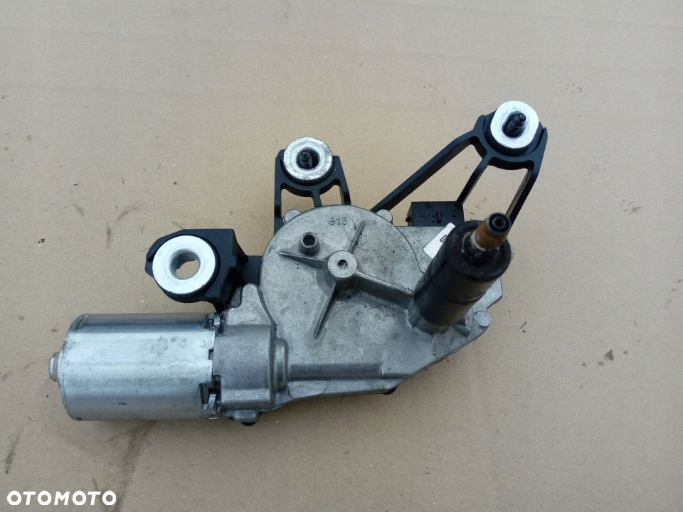 VW Fox silniczek wycieraczki tyl tylnej 5Z6955711 - 4