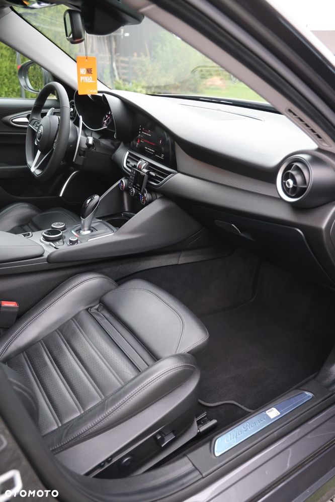 Alfa Romeo Giulia 2.0 Turbo Super - 11