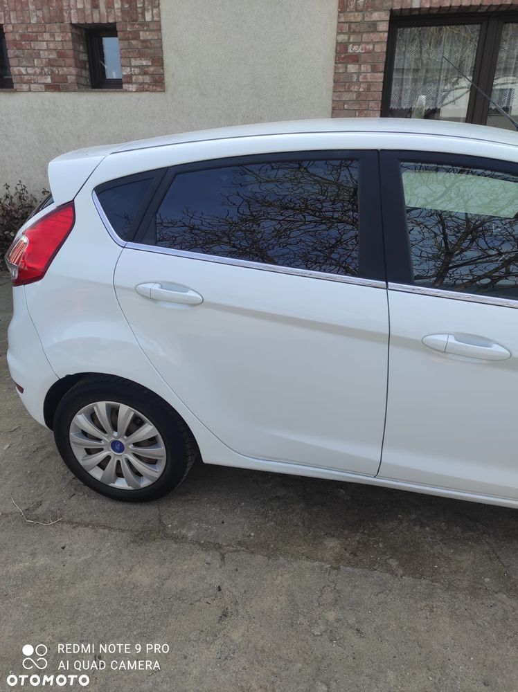 Ford Fiesta 1.5 TDCi Silver X - 2