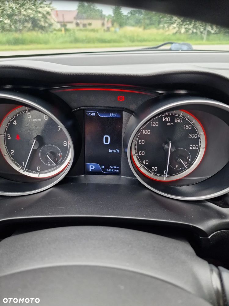 Suzuki Swift 1.2 Dualjet SHVS Premium Plus CVT - 23