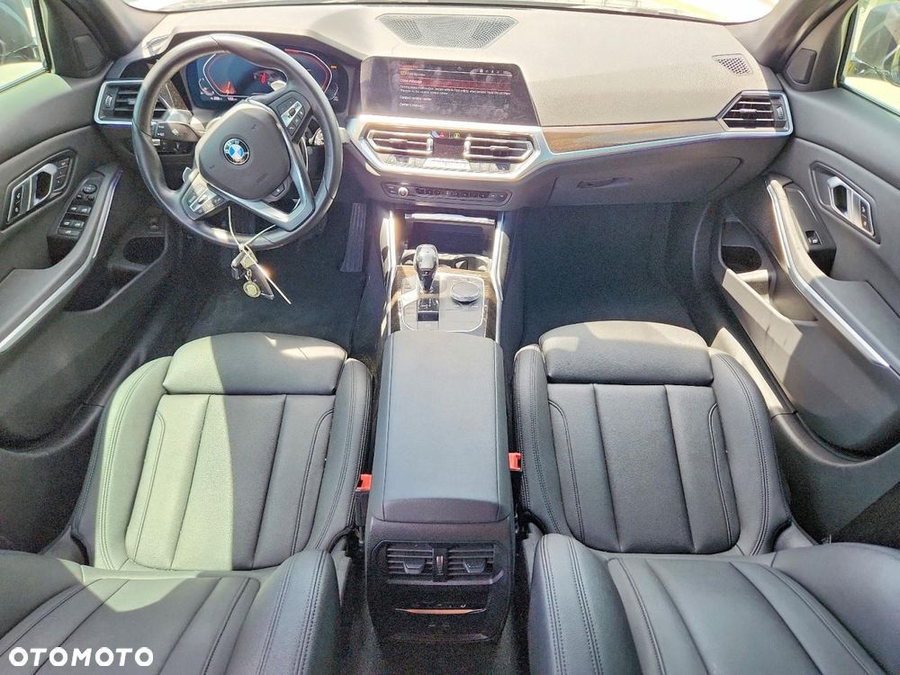 BMW Seria 3 - 10