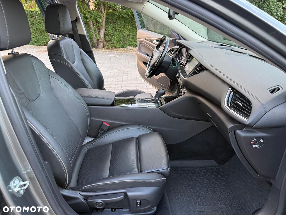 Opel Insignia 2.0 CDTI automatik Business Innovation - 32