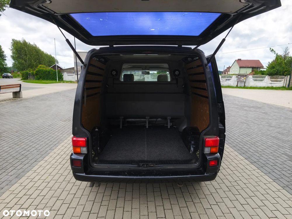 Volkswagen Transporter - 8