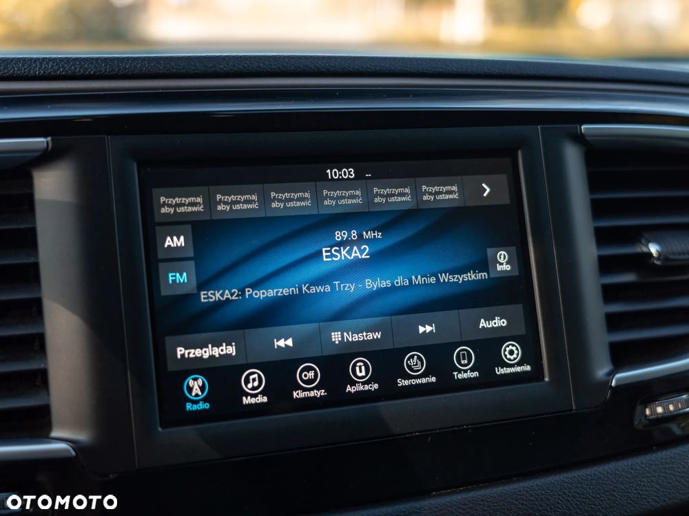 Chrysler Pacifica - 32