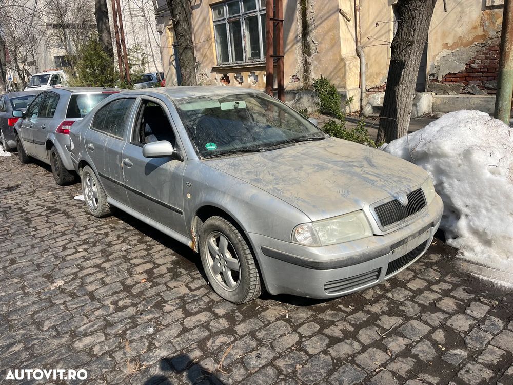 Dezmembrez Skoda Octavia 1 tour   gri argintiu 2003 1,6 benzina - 1