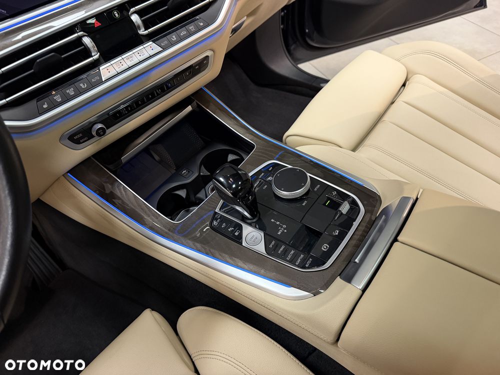 BMW X5 xDrive45e xLine - 38