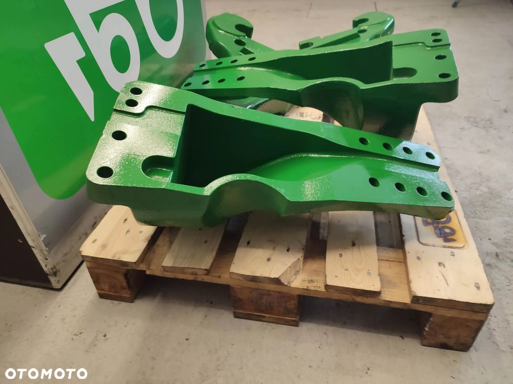 Adaptacja ładowacza John Deere 6175M (PXX10413PXX10412) - 9