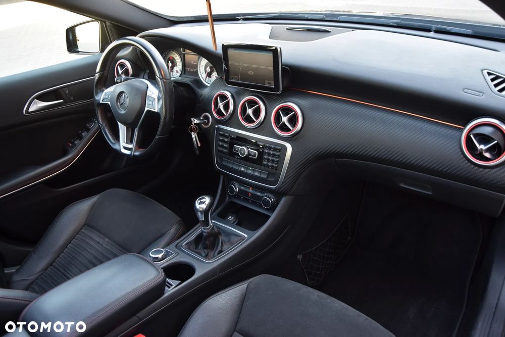 Mercedes-Benz Klasa A 200 (BlueEFFICIENCY) AMG Sport - 16