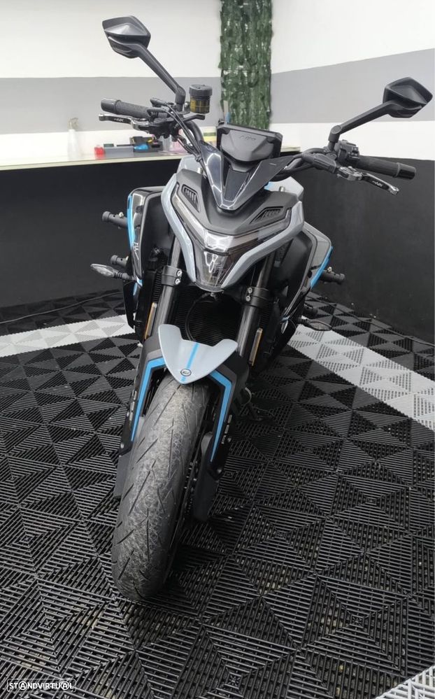 CF Moto 675NK - 2