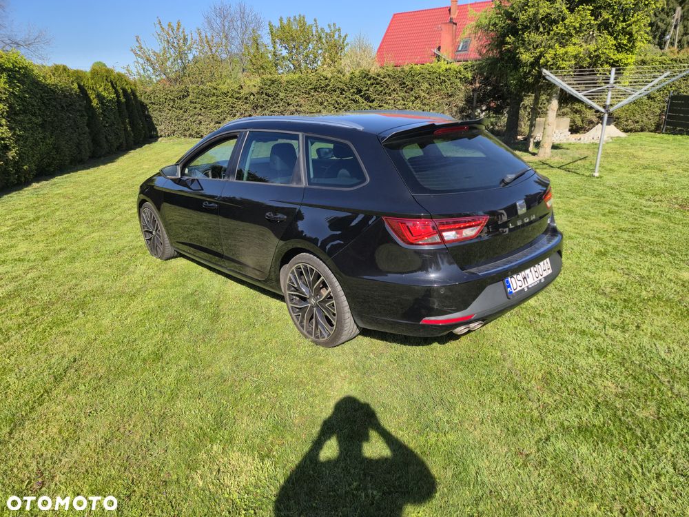 Seat Leon Sportstourer 2.0 TDI Start&Stop FR - 4