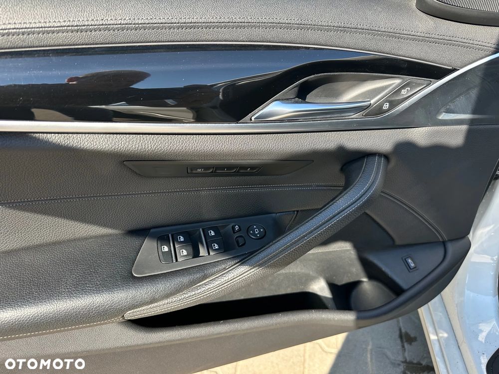 BMW Seria 5 - 11