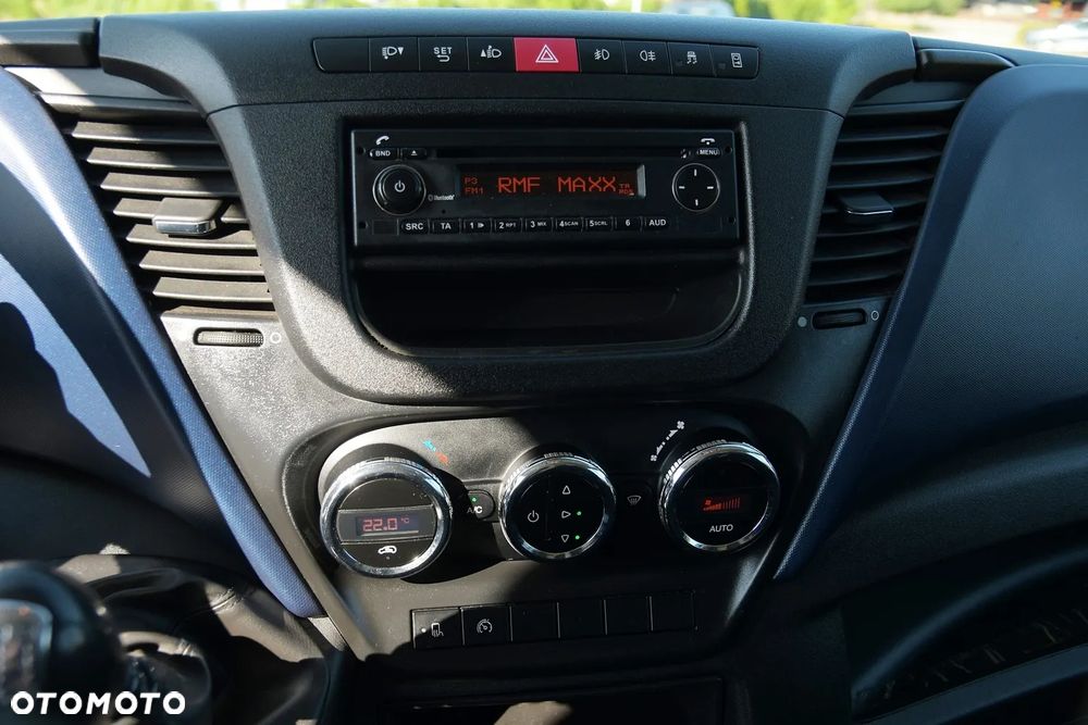 Iveco DAILY 50-180 * KONTENER Długość 6,1m 12epal* PRZEB 166 000km! * Salon Polska - 35