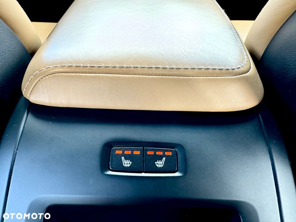 Volvo XC 60 D4 Geartronic Inscription - 31