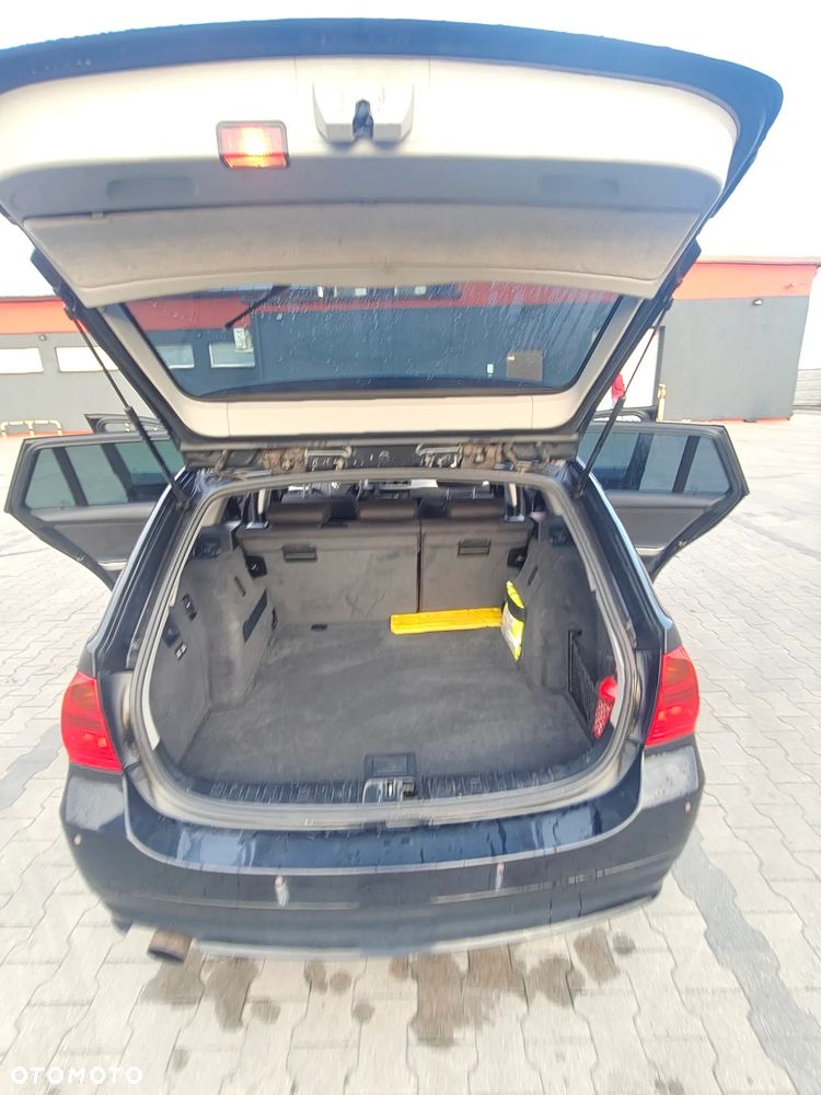 BMW Seria 3 320d DPF - 18