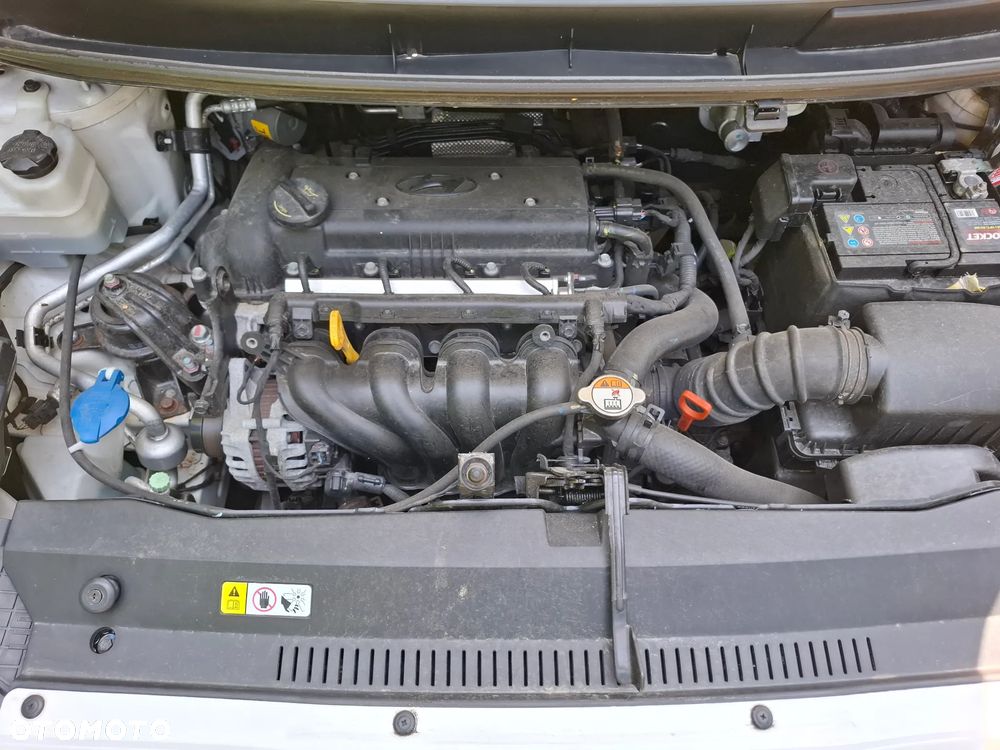 Hyundai ix20 1.6 Comfort - 16
