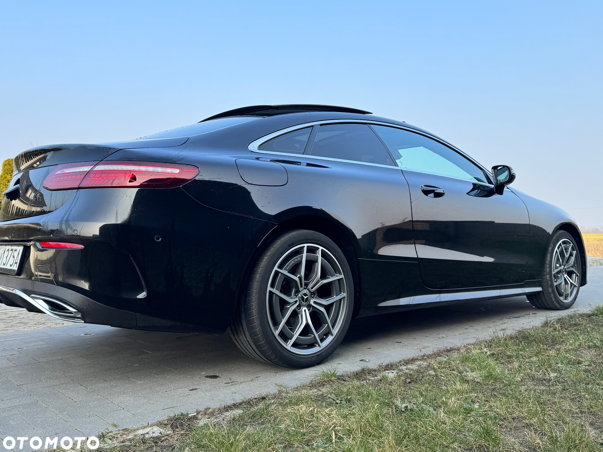 Mercedes-Benz Klasa E 220 d Coupe 4-Matic AMG - 2