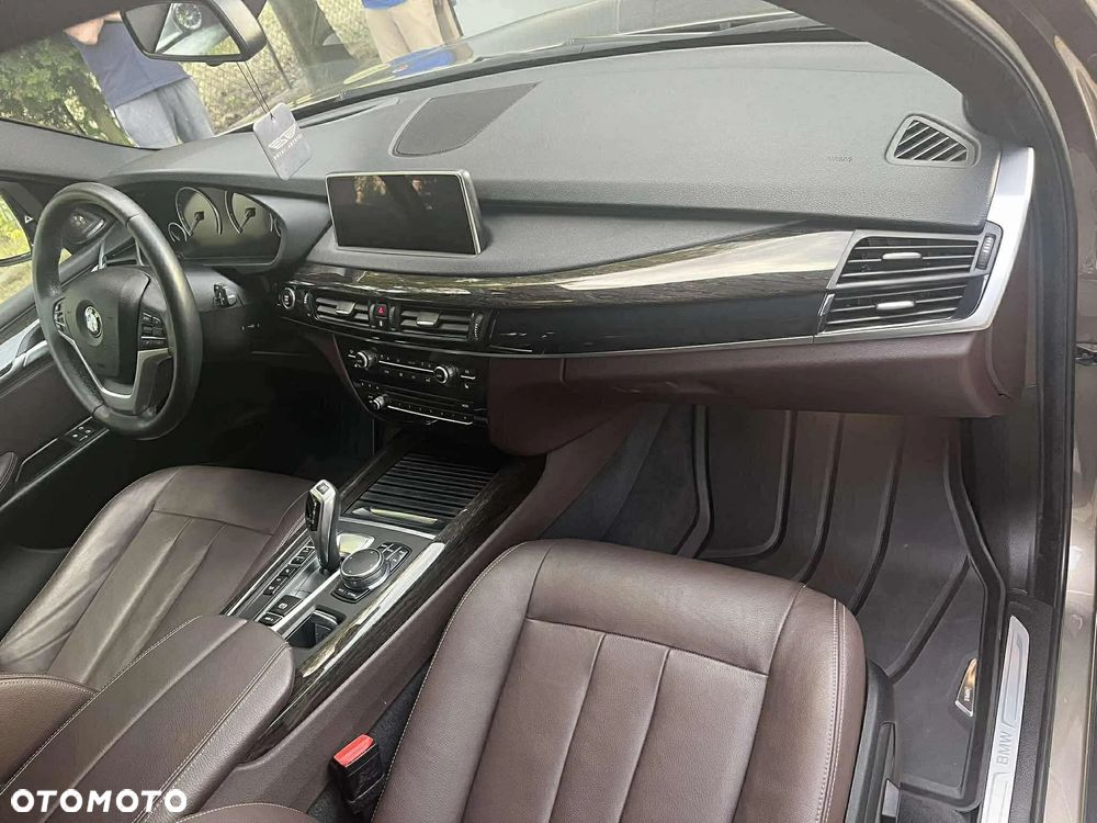BMW X5 xDrive35i - 13