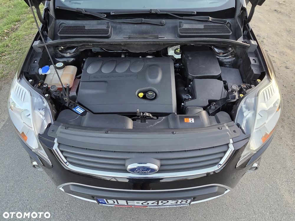 Ford Kuga 2.0 TDCi 4x4 Titanium - 26