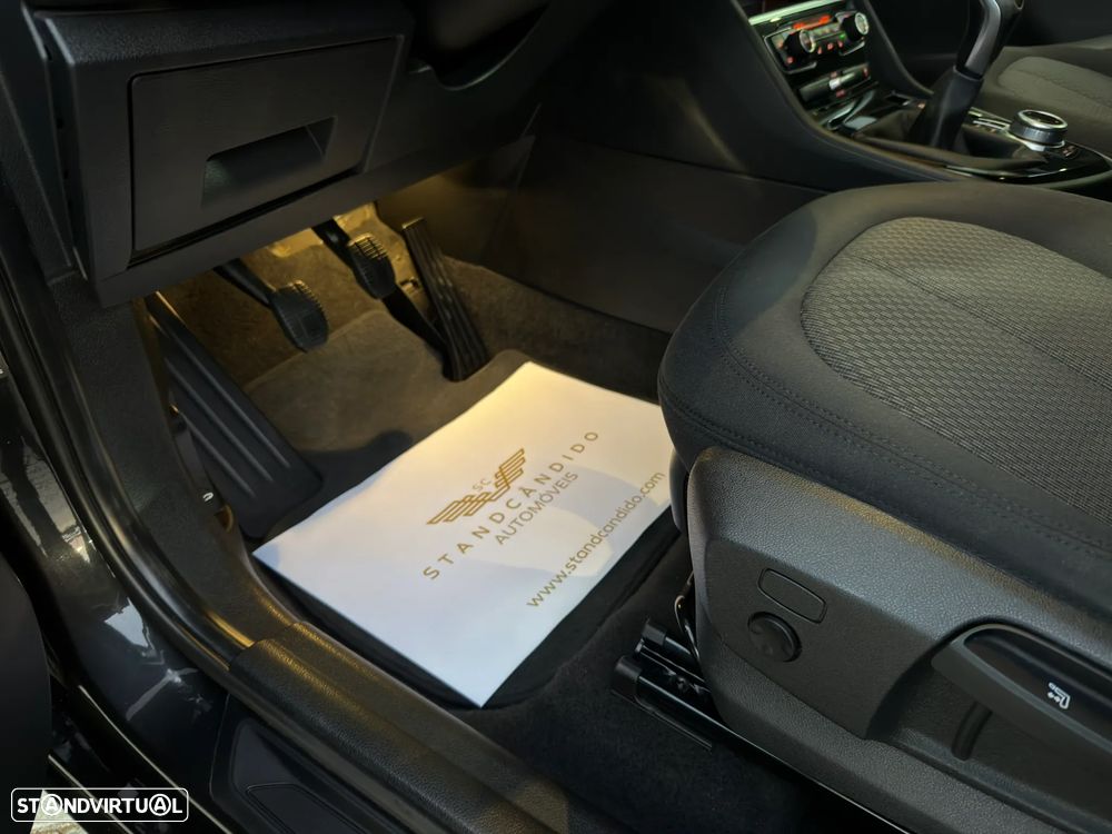 BMW 218 Gran Tourer d Sport Line - 3
