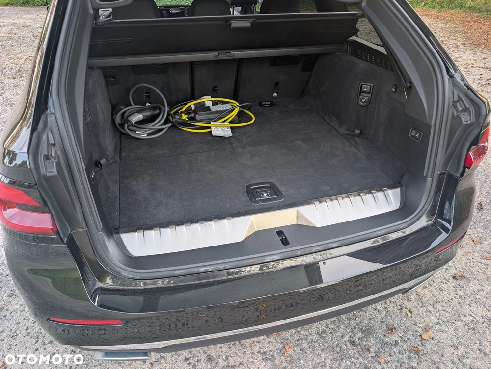 BMW Seria 5 530e Luxury Line - 13