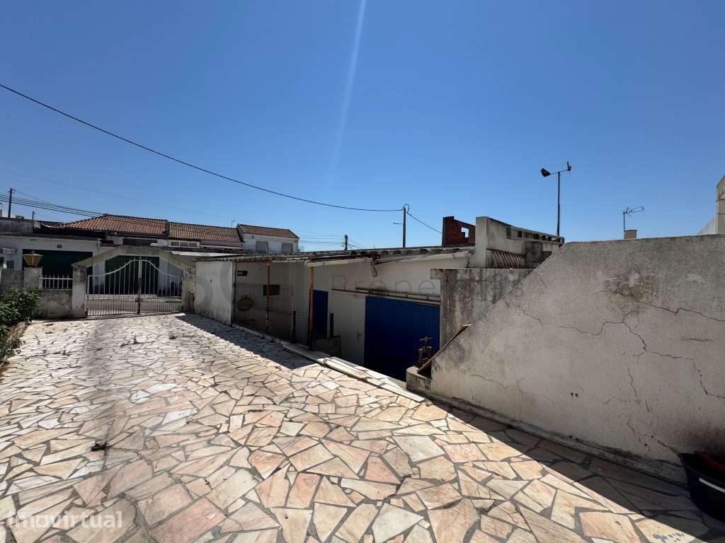 Terreno de 325 m2 Charneca de Caparica Próximo à Praia - Grande imagem: 4/20