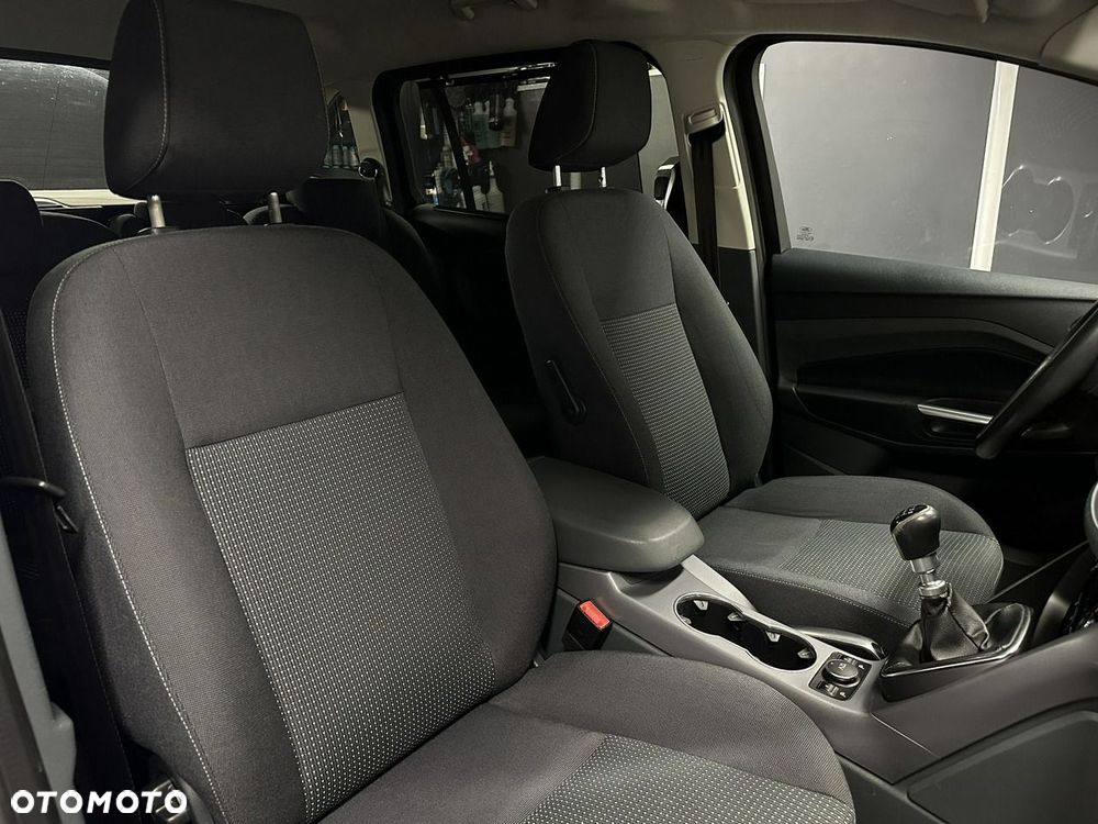Ford Grand C-MAX - 10