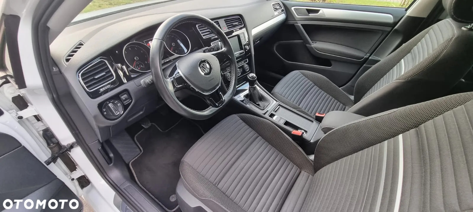 Volkswagen Golf 1.4 TSI BlueMotion Technology Cup - 10