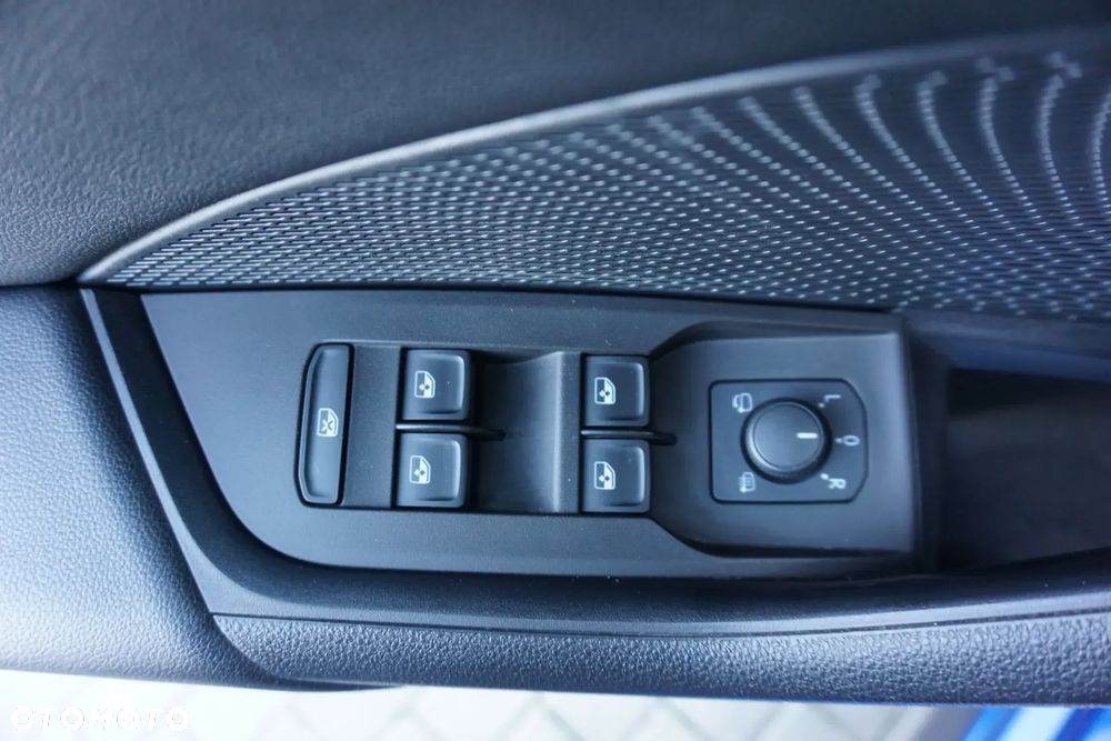 Skoda Octavia 2.0 TDI 4x4 Scout DSG - 25