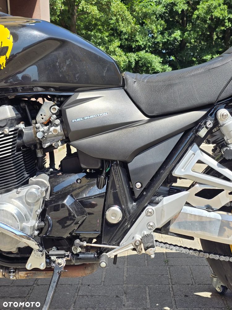 Suzuki GSX - 8