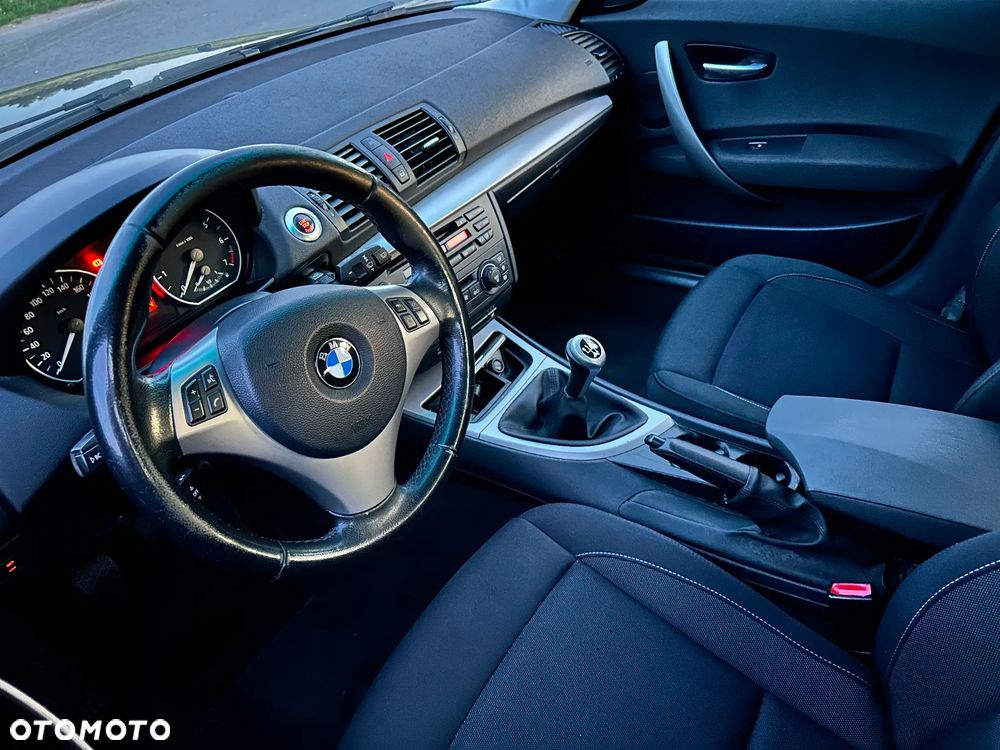 BMW Seria 1 116i - 15