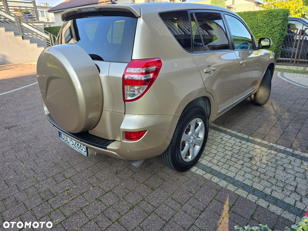 Toyota RAV4 - 5
