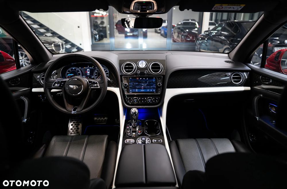 Bentley Bentayga - 27