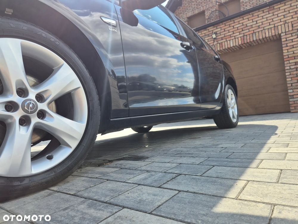 Opel Astra 1.4 Turbo 150 Jahre - 16