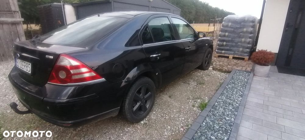 Ford Mondeo 2.2 TDCi Ghia - 5