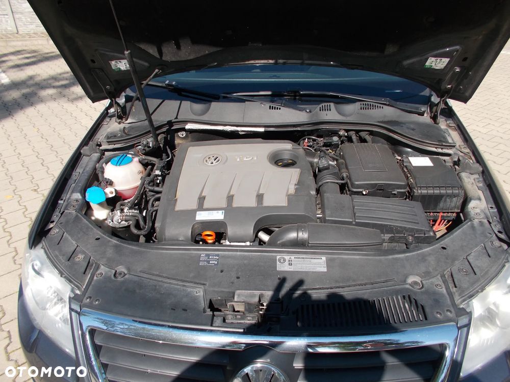 Volkswagen Passat Variant 1.6 TDI DPF BlueMot Comfortline - 11