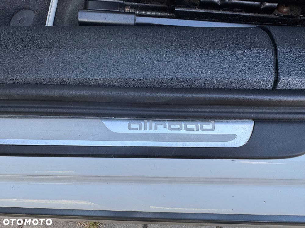Audi A6 Allroad - 16