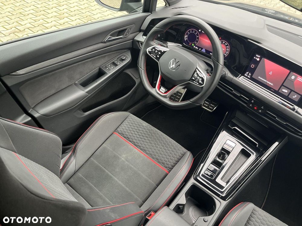 Volkswagen Golf - 20