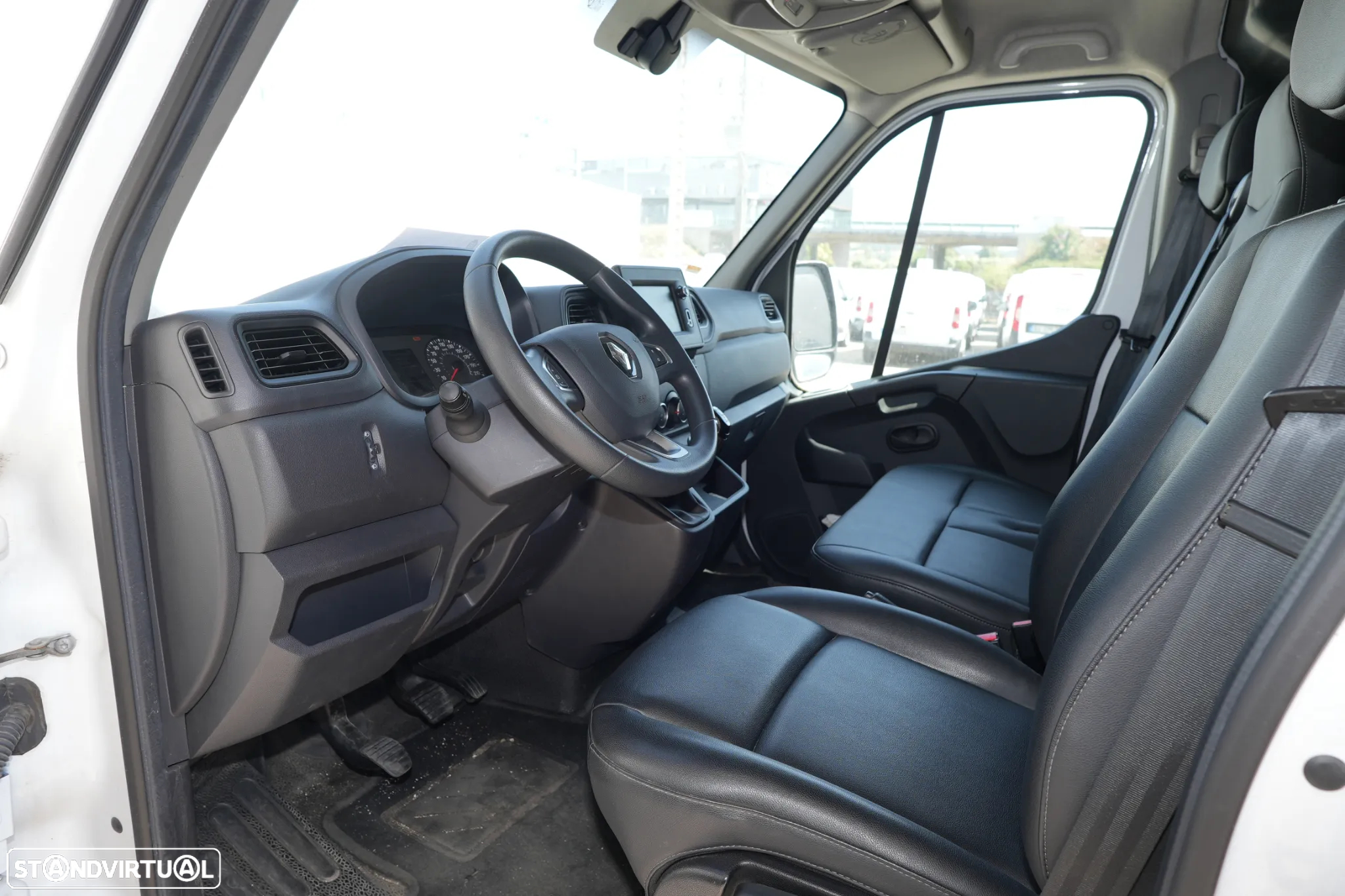Renault Master Maxi Longa 2.3DCI 165cv Rodado Duplo L4H3 - 9
