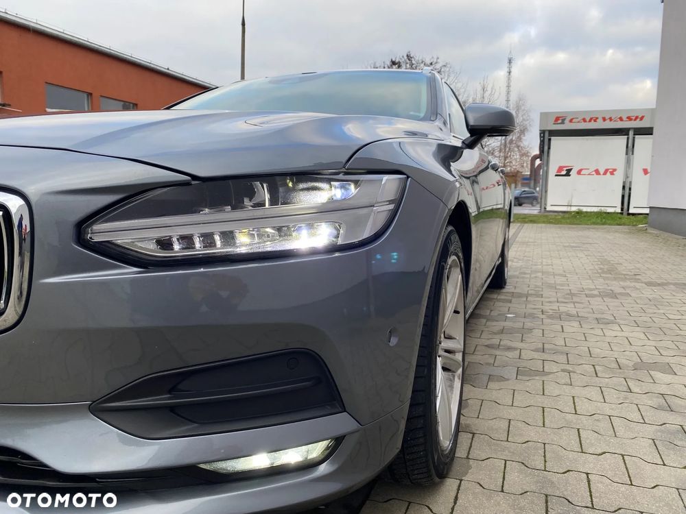 Volvo V90 D4 Momentum - 10